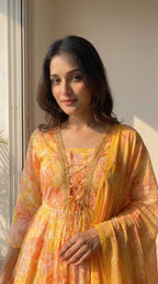 Sunaira Peach Floral Cotton Kurta Set