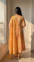 Sunaira Peach Floral Cotton Kurta Set