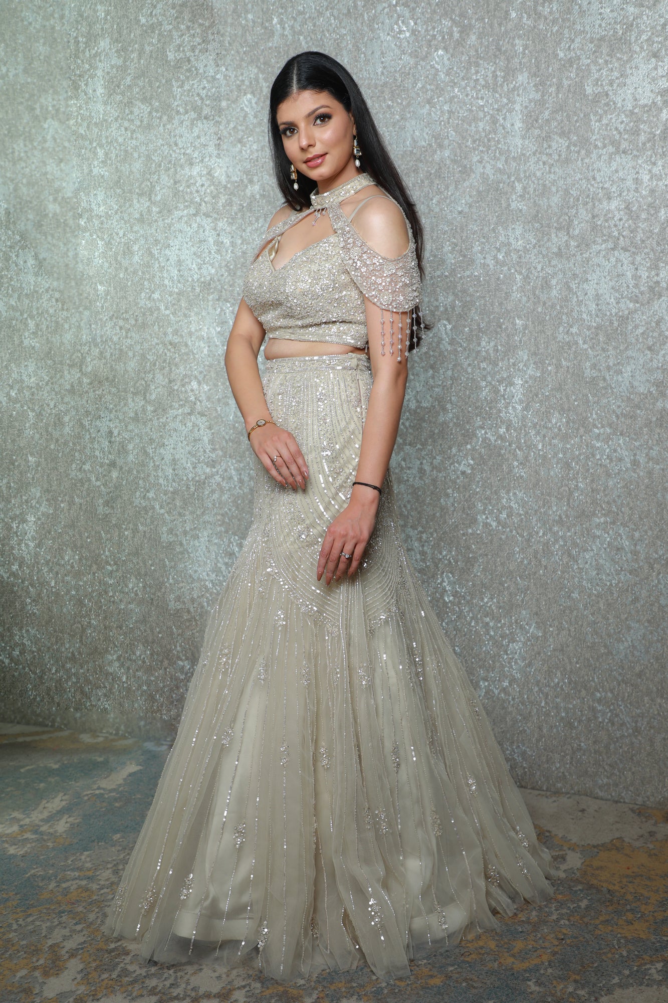 Zari Veil Fishcut Lehenga Set